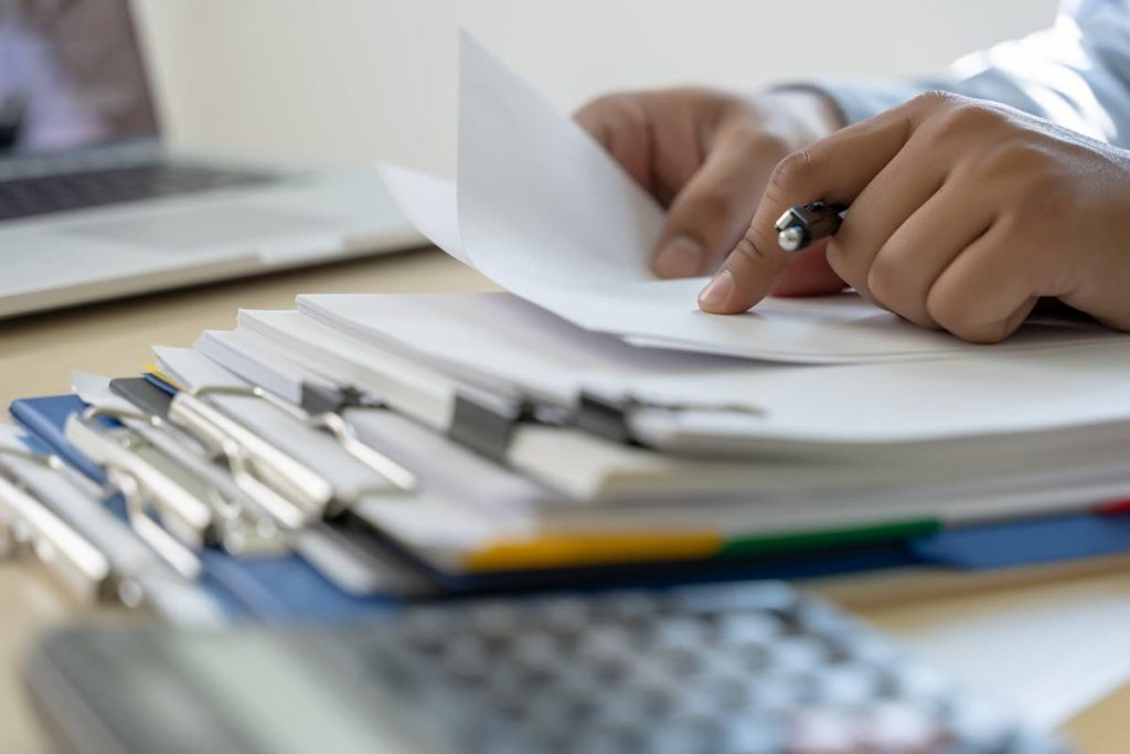 Qué documentación necesito para reclamar una negligencia médica en el parto
